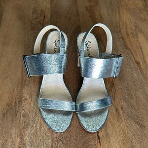 Splendid champagne gold 3.5” heel sandal festive holiday party metallic size 9